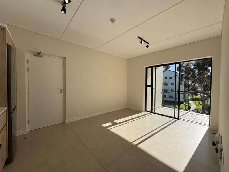 To Let 1 Bedroom Property for Rent in Richwood Western Cape